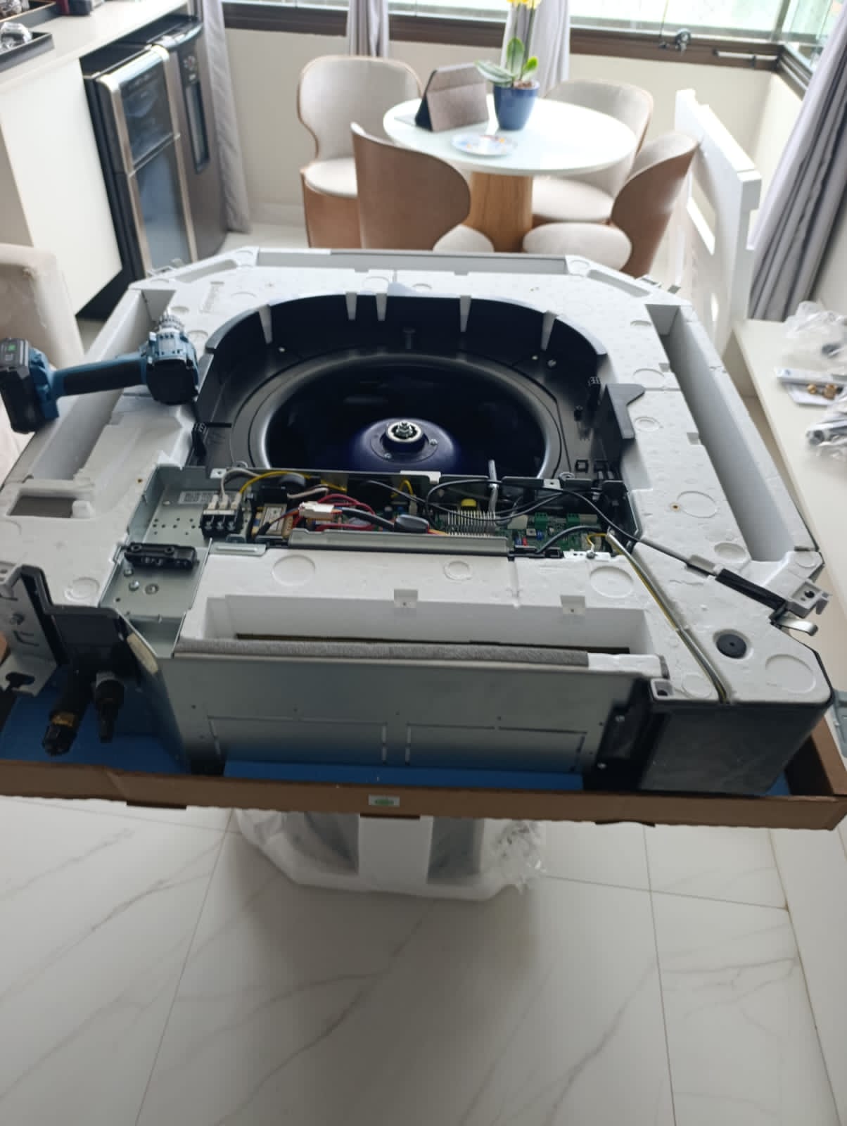 Ar condicionado em funcionamento